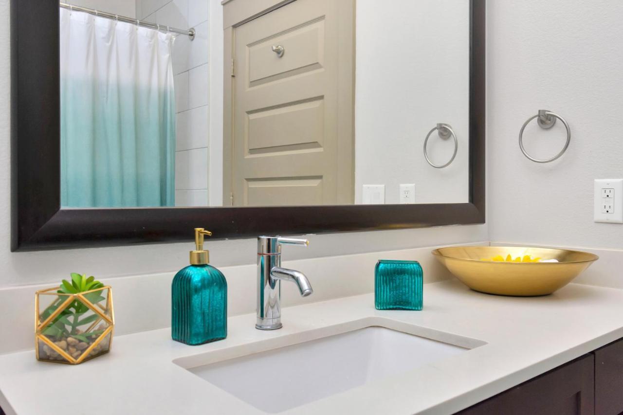 U1 Penthouse Downtown Houston Rental Car Available Apt 1Br 1Bth Gym Sleep Good Екстер'єр фото